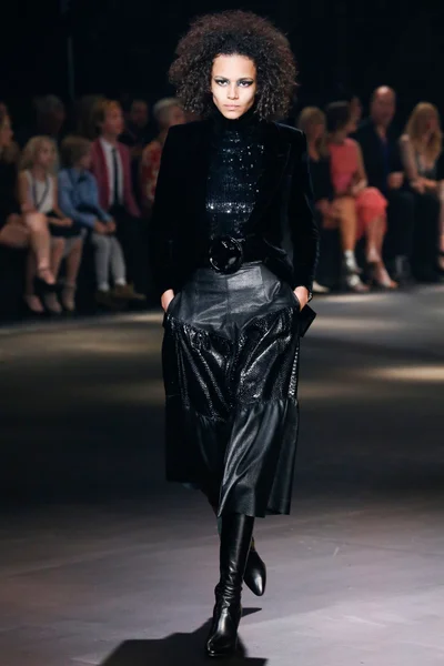 Look 29